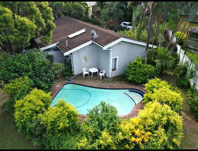 3 BEDROOM HOUSE FOR SALE IN CAVERSHAM GLEN